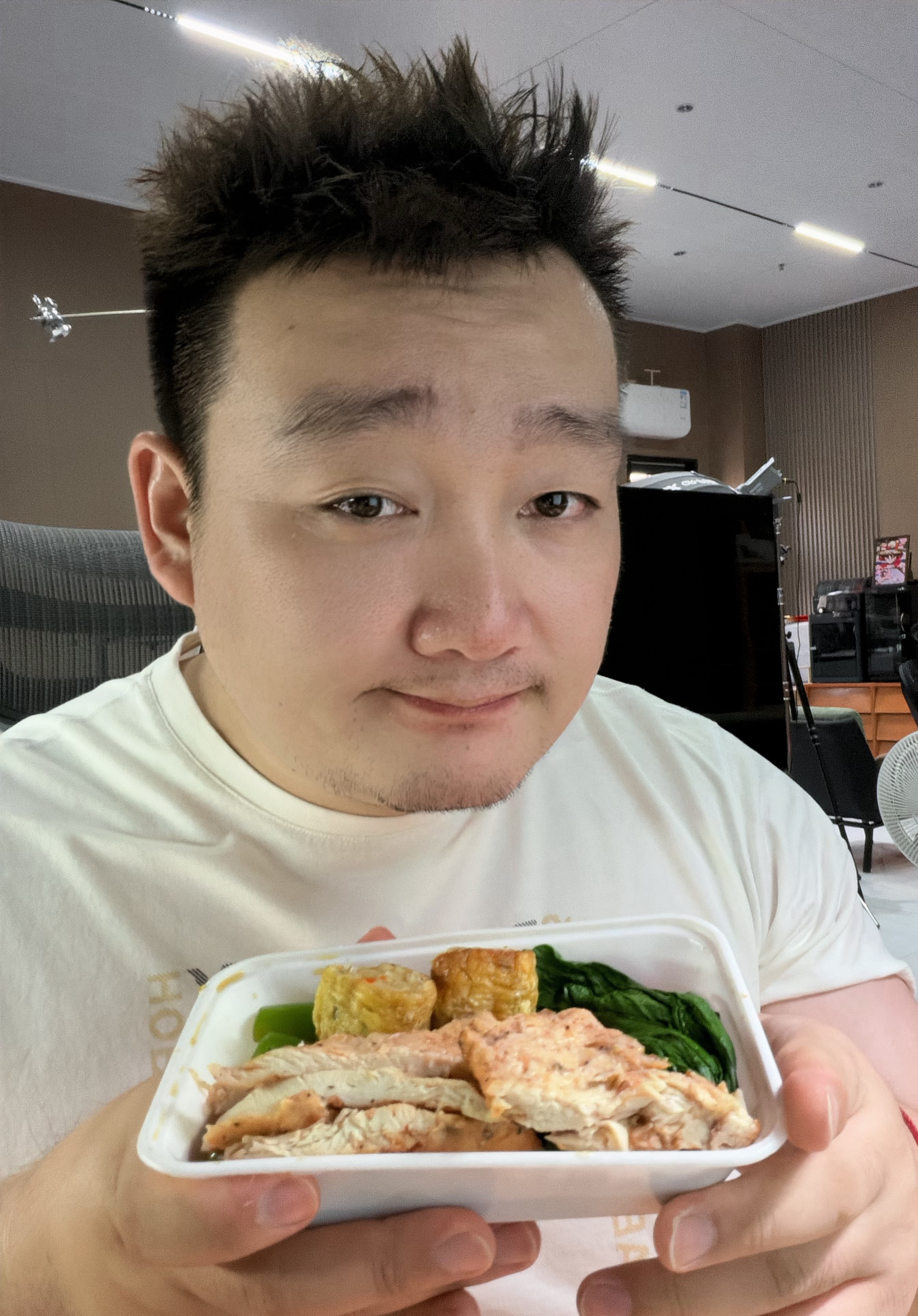 吃饭啦，吃饱了干活 [doge] ​​​