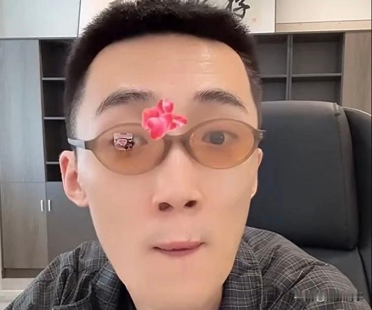 李舒克怒斥女方找公关团队，颠倒黑白毁三观！

            李舒克再为
