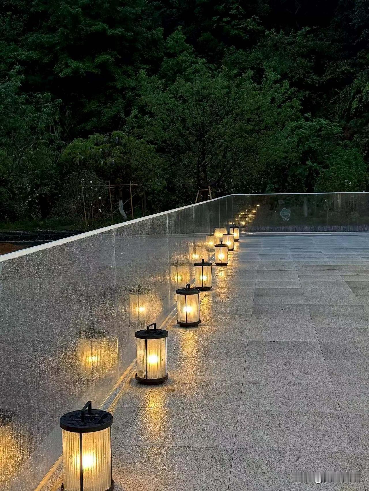 什么是理论？什么是半桶水的认知？举例，经常听自媒体博主教人怎么成功？怎么读书？岂