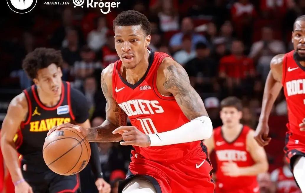 火箭主场117比95血洗老鹰，直接终结对手11连胜，自己也甩掉对湖人两连败的阴影