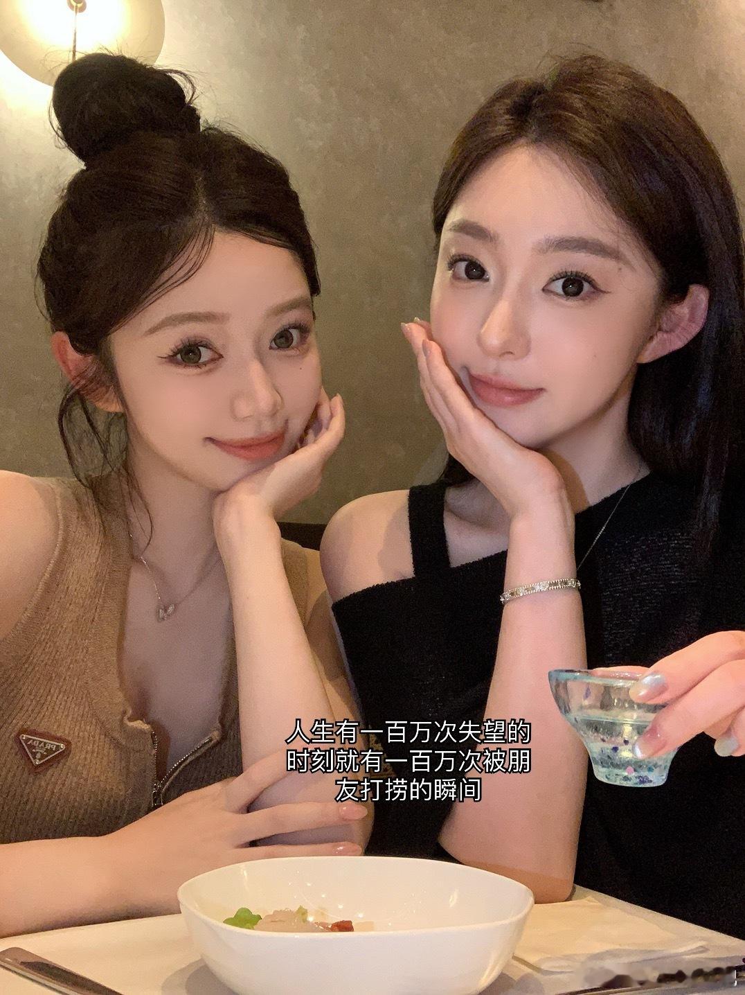 最近没什么分享欲 小号也好久没上了….心情总是很低落 对什么都无感 给我点时间这