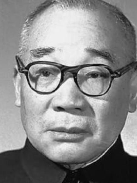 1958年，马寅初向主席建议实行计划生育。主席强烈反对，当场否决了他的建议，并提