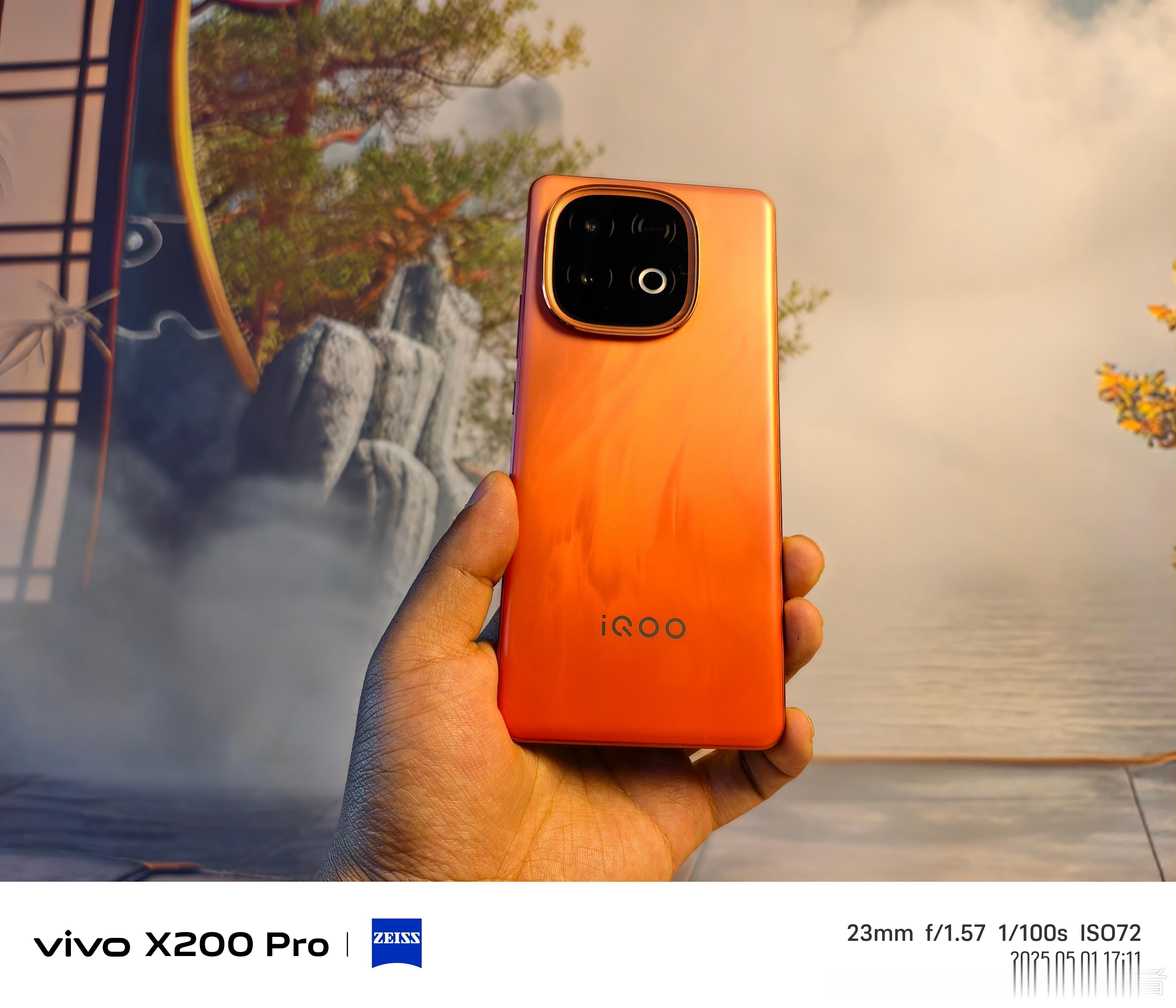 iqoo[超话] iQOO Z10 Turbo Pro已经到货，燃配色真好看，虽