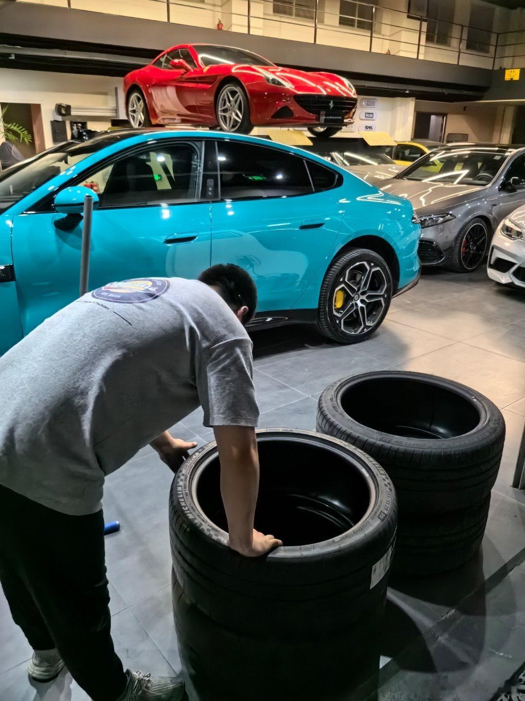 被租车行大哥追上门堵着抢车，最有戏剧性的一次刷圈整备了[二哈]  ​​​