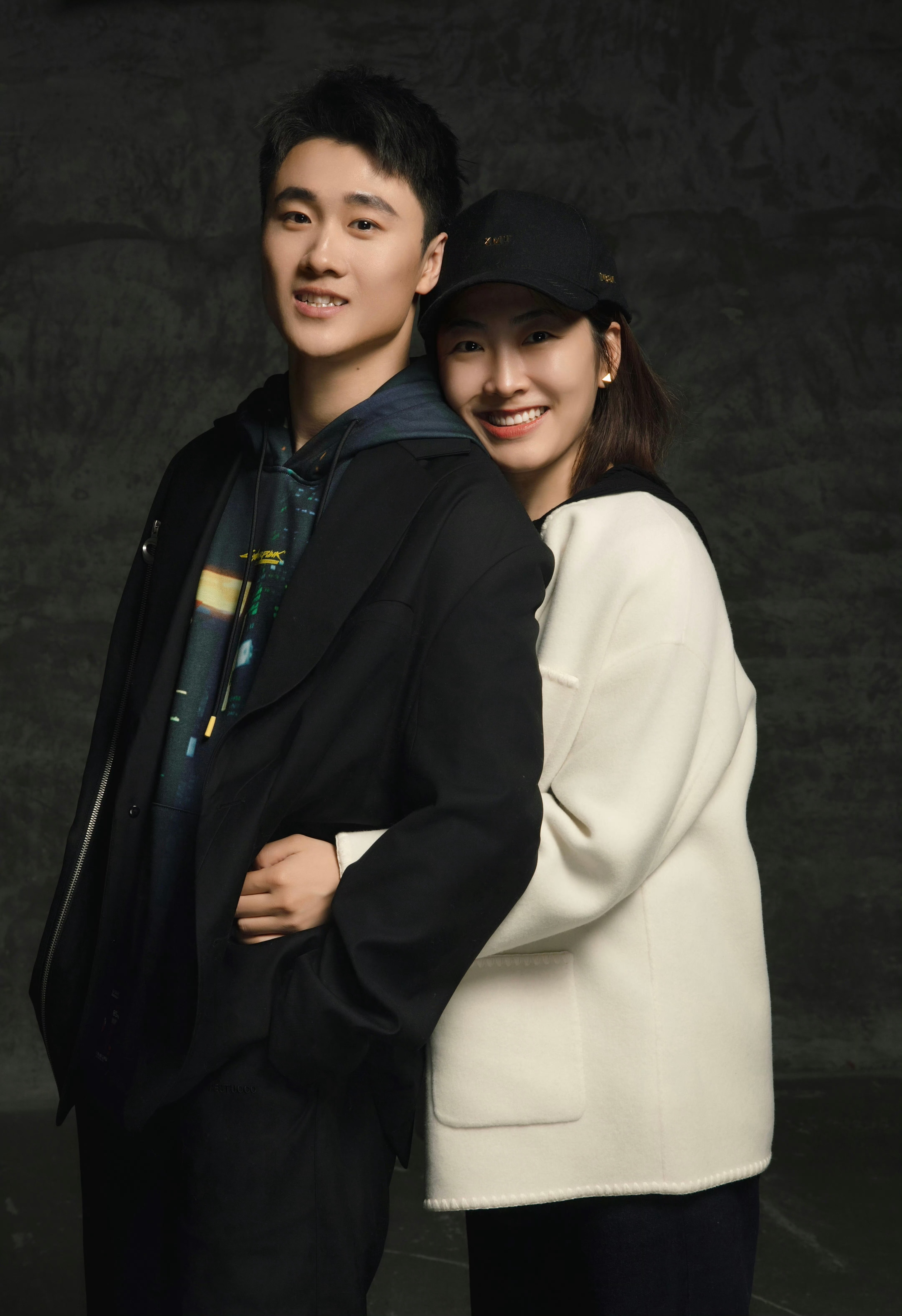 王心迪金牌王心迪获得米兰冬奥会男子空中技巧冠军，为中国队拿下第四枚冬奥会金牌。他