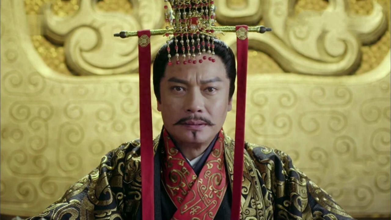 影响中国历史几千年的嫡长子继承制，作为宗法制的根基之一，是在西周建立之后正式确立