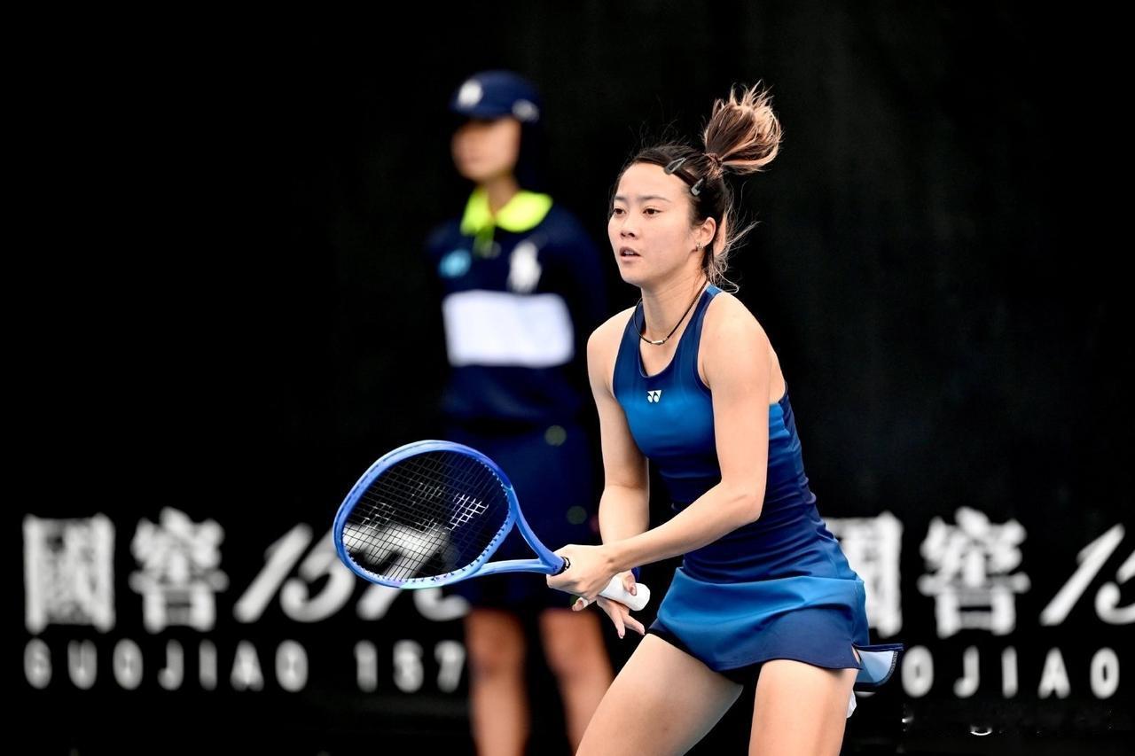 ♦法网资格赛第一轮
🇨🇳马烨欣183以6:2/3:6/2:6被🇳🇿5孙璐