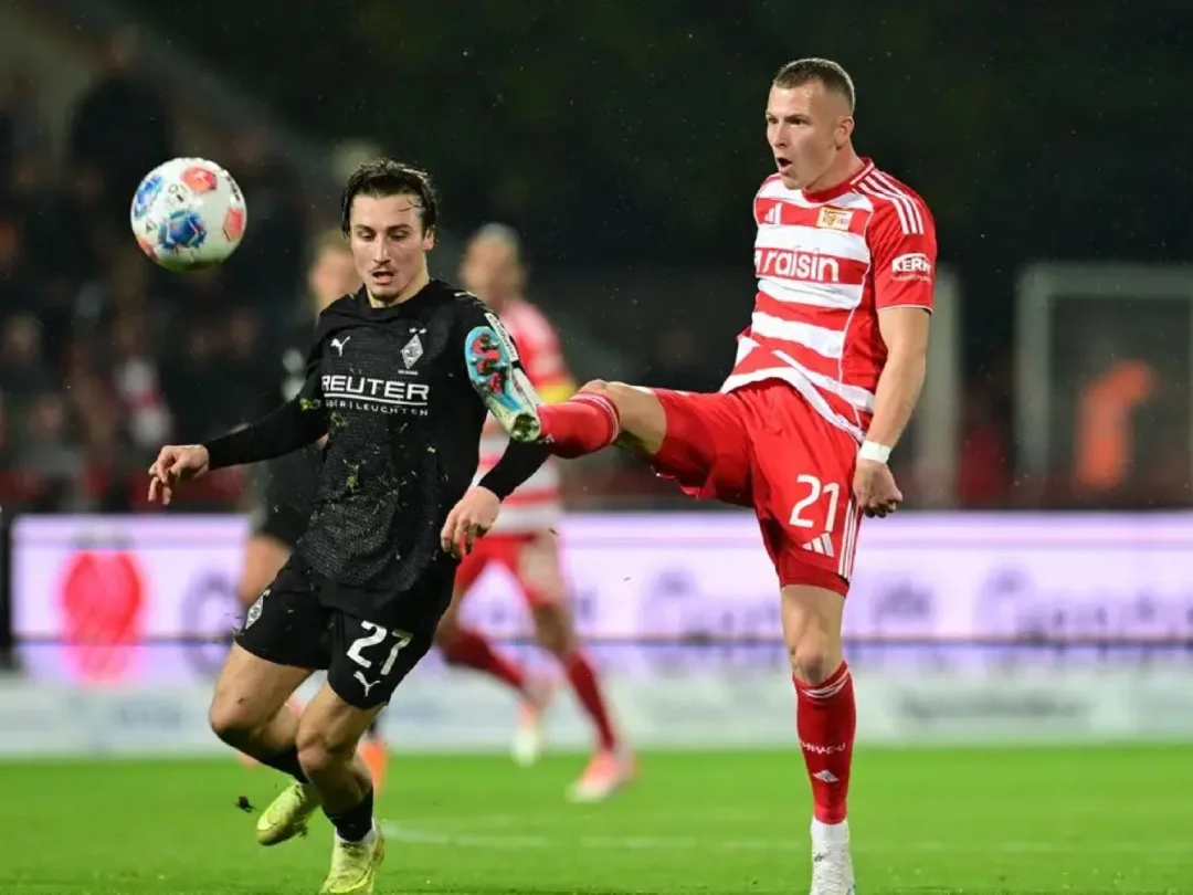 柏林联合3-1胜门兴：逆袭与垫底的反转