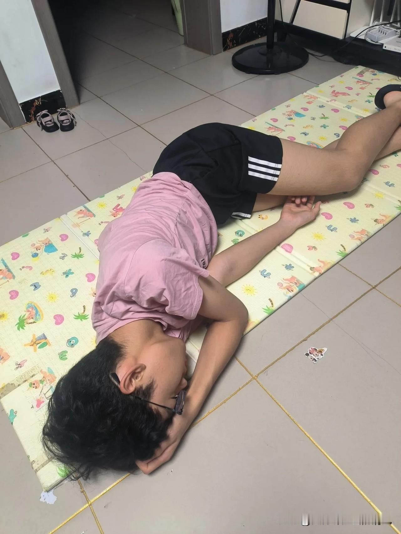 家有体育生，初中九年级，饭量减了一大半，每次跟三四年级小学生分量吃的差不多，问问