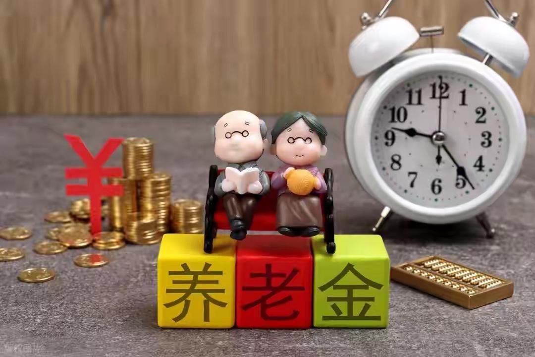 2026年养老金调整信号来了！

按工龄调整的呼声越来越高，工龄超30年的朋友，