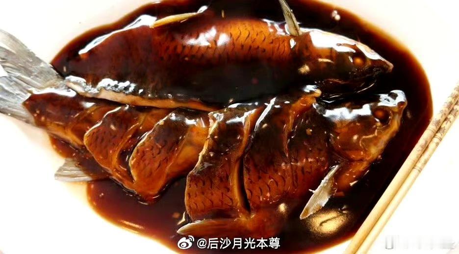 每逢旅游季，知名度极高的西湖醋鱼总会被大家提起…
蒋介石，宋美龄每到杭州必点西湖