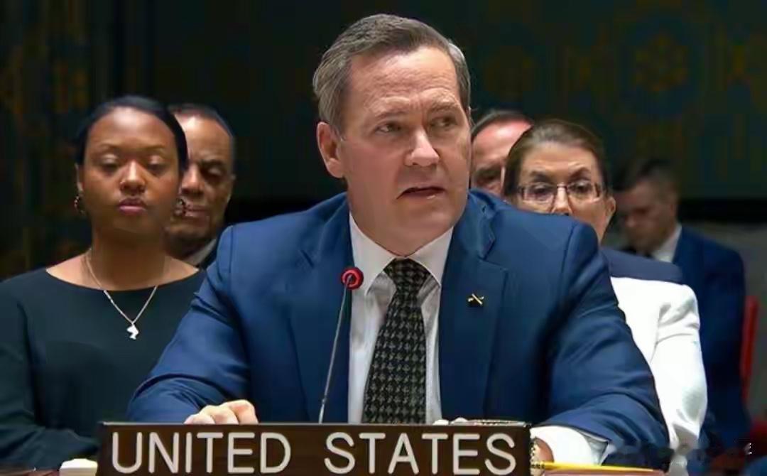 美国常驻联合国代表迈克·沃尔兹称：为了打击伊朗石油出口，美国不排除对前往中国的船