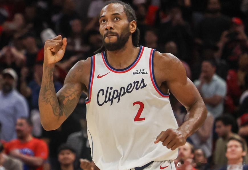 今天，快船主帅泰伦·卢在训练结束后接受了采访。卢表示，伦纳德的出场时间将继续被限