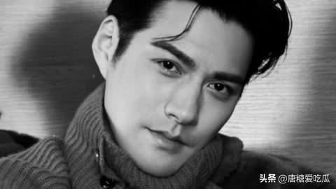 逐玉播完了
我的意难平就是严屹宽吧
他真的是要什么有什么，什么名字都改了，但他就