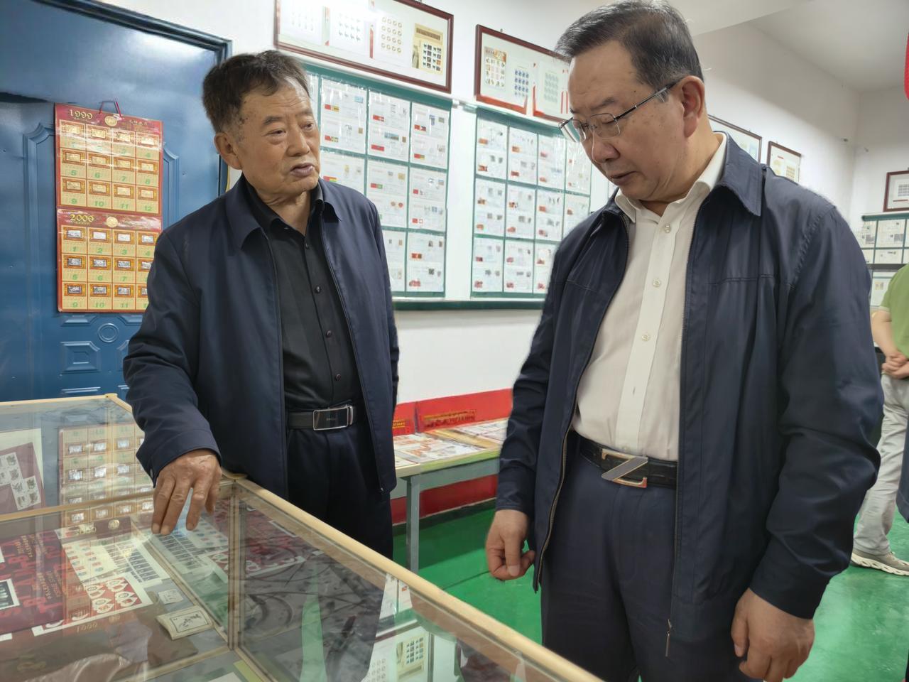 宁夏老区建设促进会莅临金山集邮文化博物馆考察调研
今日，宁夏老区建设促进会会长郭