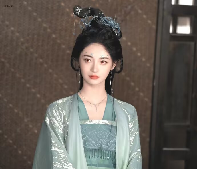 周洁琼好权威的美貌好美啊淮水竹亭 ​​​