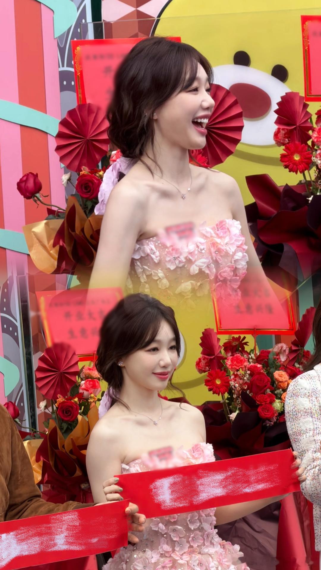 徐梦洁在广州用粤语拜早年谁懂啊！剧里是拽到没边的暗黑洋娃娃，线下直接变身甜到冒泡