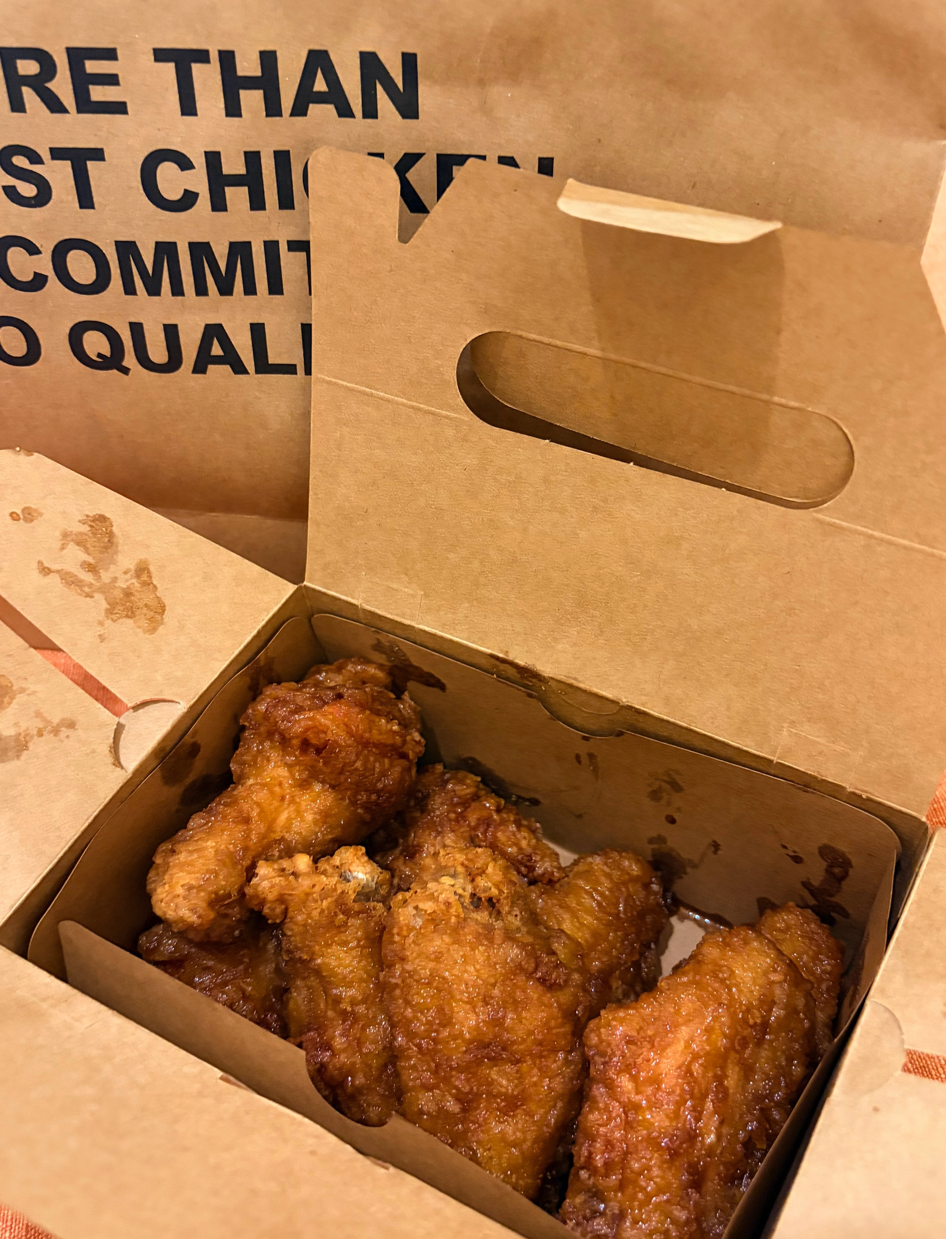 来上海一定要点这个校村炸鸡 太好吃了😋 上海