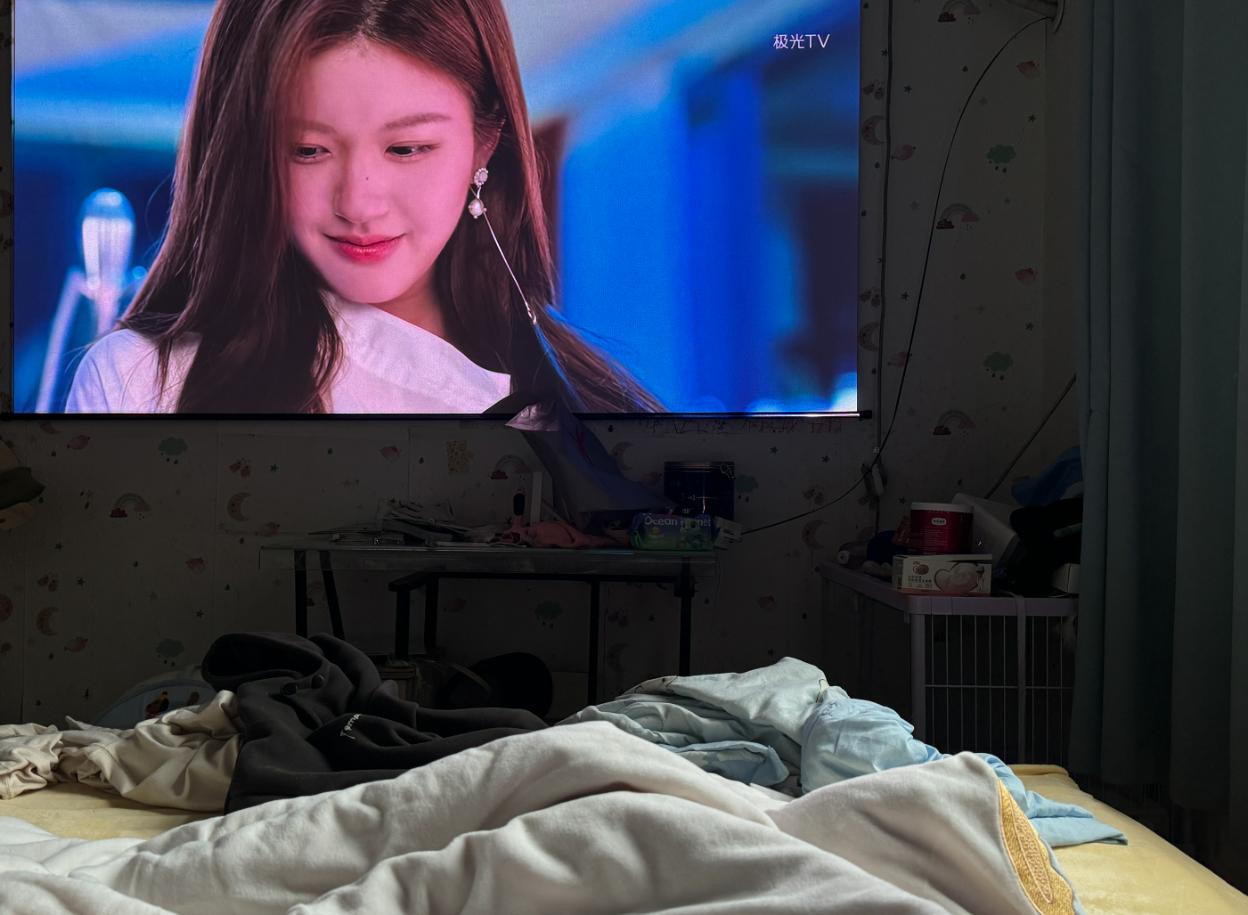 我去，我买的投影仪成销冠了？

今年双十一蹲8k-1w价位的投影仪，前前后后对比