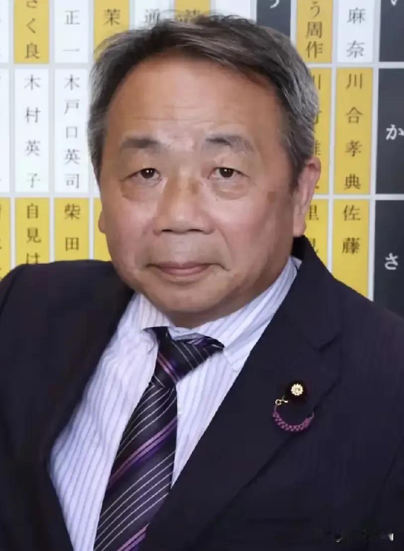 日本参议员、汉奸石平今天（8月2日）叫嚣道：“中国的无知粉红还以美国在日本驻军为