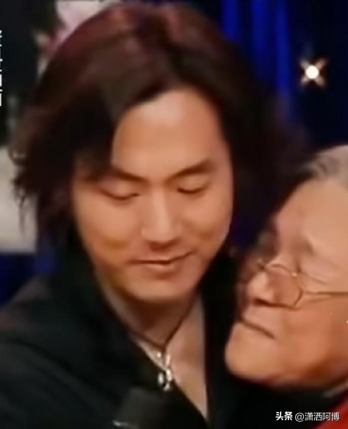 《红楼梦》中刘姥姥的扮演者沙玉华老师走了，心里特别难受，老人家一定是去寻找她的孙