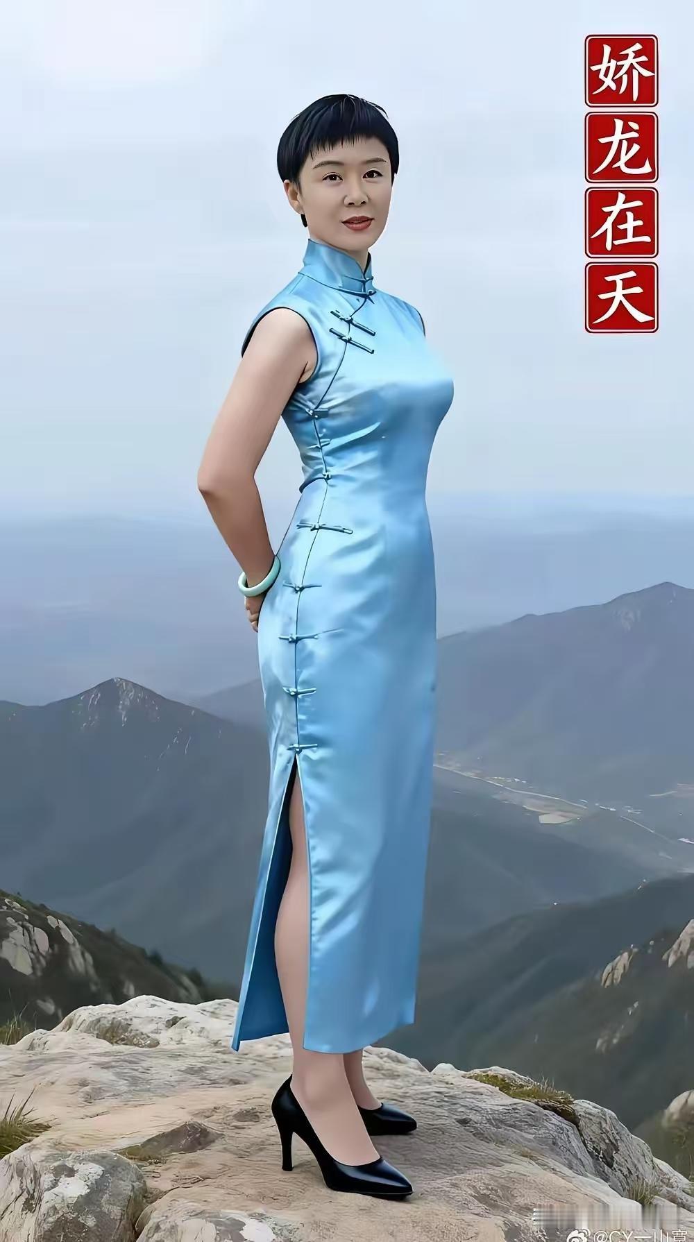 山坡羊·怀念贺娇龙
新疆悲叹，
英魂难见，
娇龙尽责心无怨。
为文宣，苦辛煎。