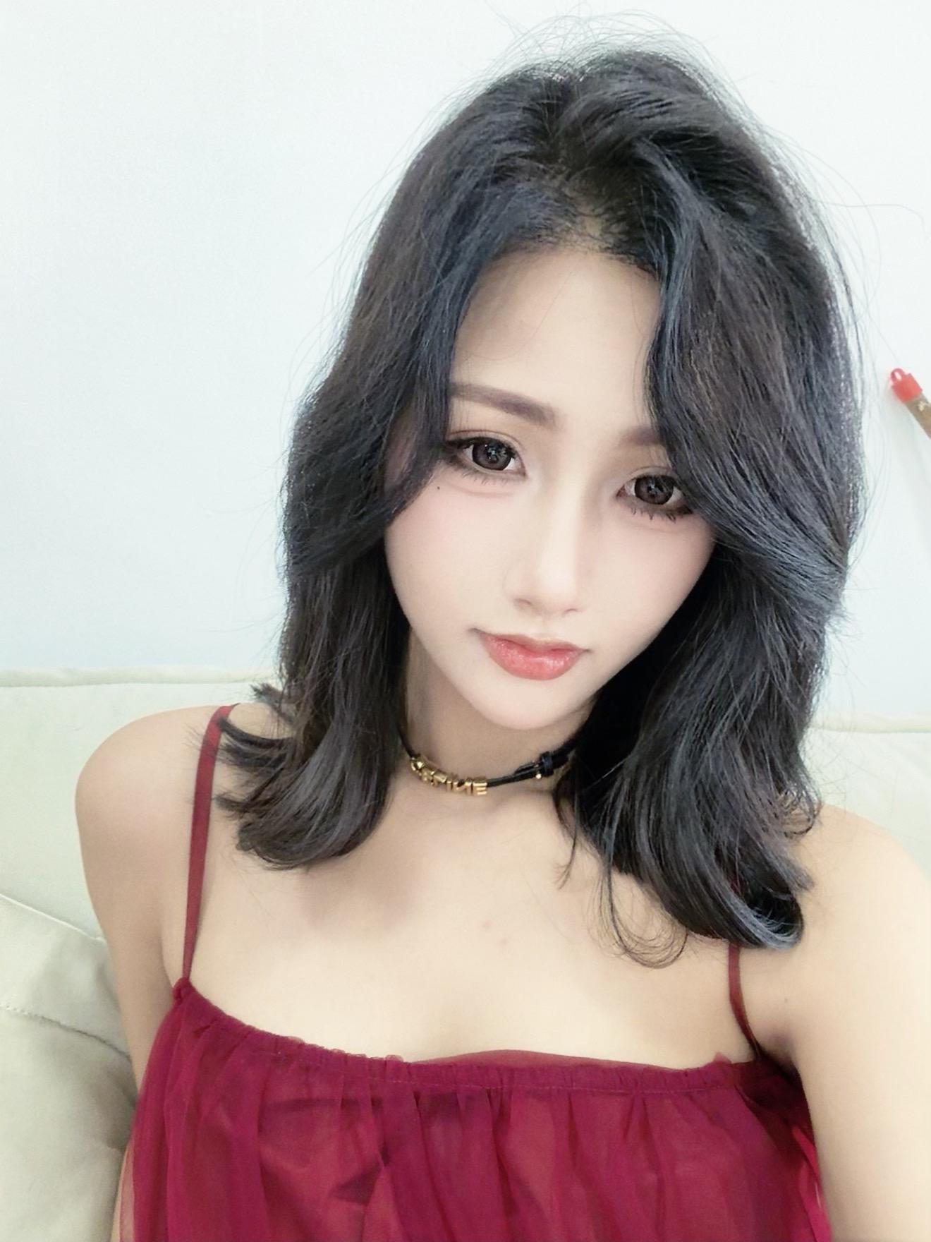 人不能天真一辈子 那我就天真两辈子呗