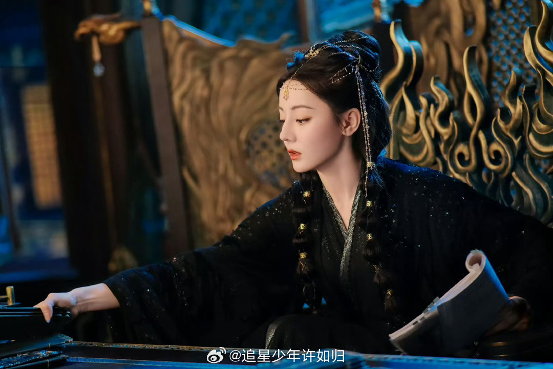 迪丽热巴新剧10分钟演出了一生迪丽热巴贺思慕一生爱人图鉴白日提灯这才是女演员的爆