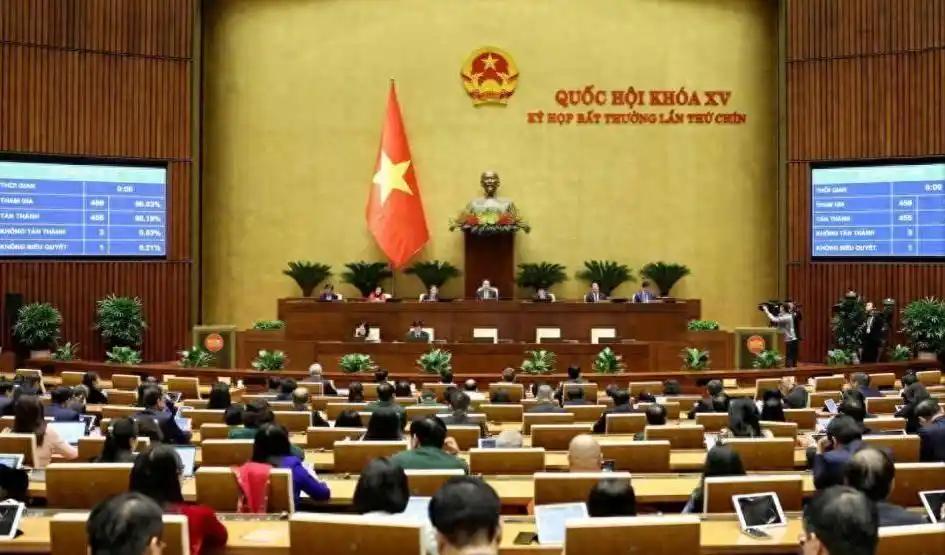 越南网友突然喊话“回归中国”？别把几句网络口号当成国家选择！从电力短板、高铁建设