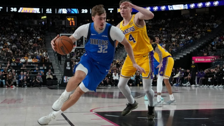 NBA历史最年轻40分排名:1、弗拉格-42分-18岁359天2、詹姆斯-41分