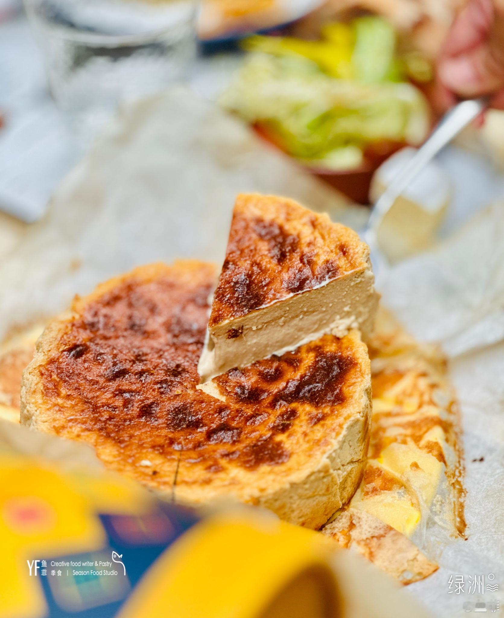 雨天和下午茶最配，躲在玻璃阳光房，吃着新上架的Mercado 505 x Kah