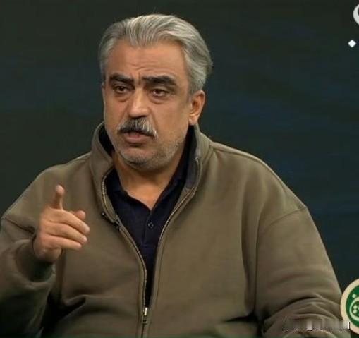 伊朗外交事务专家霍什切什姆（Khoshcheshm）今晚列出一份“驻阿联酋美国软