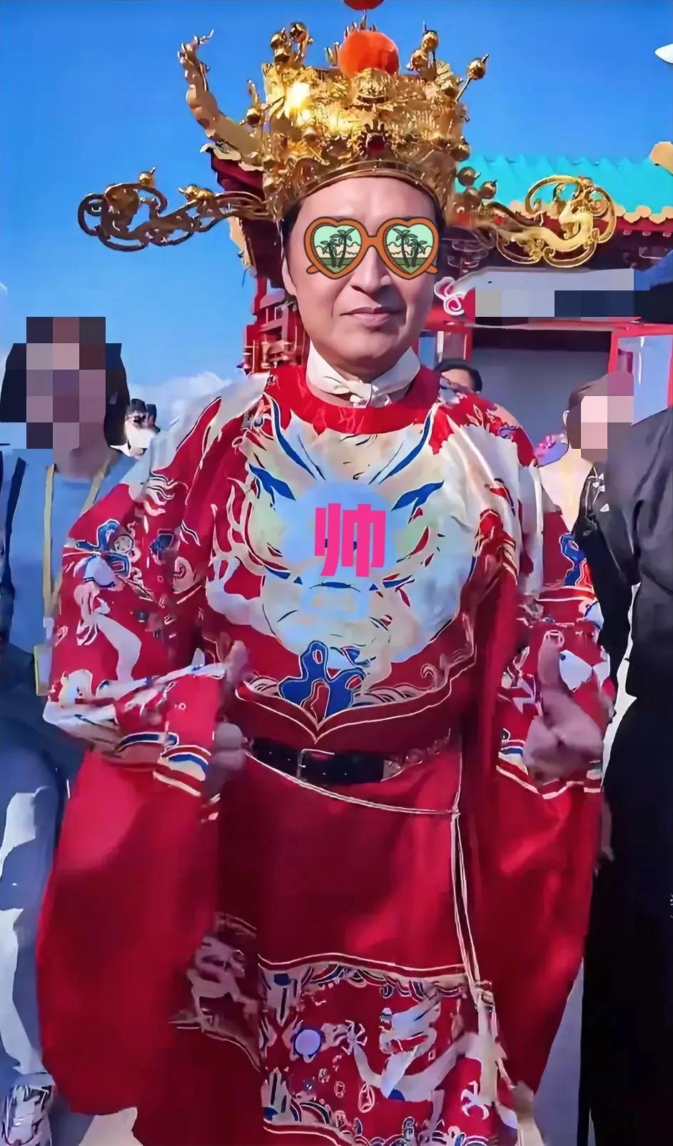 我发誓一定要好好存钱，
马景涛就是个活生生的例子。
 
谁能想到啊，当年红遍大江