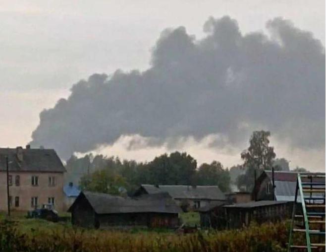 当地时间8月27日，乌克兰国防情报局长布达诺夫确认：“我们对俄罗斯军用机场索利齐