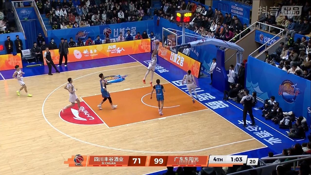 广东东阳光104-76大胜副班长四川丰谷酒业，不得不说，当前CBA还是外援的天下