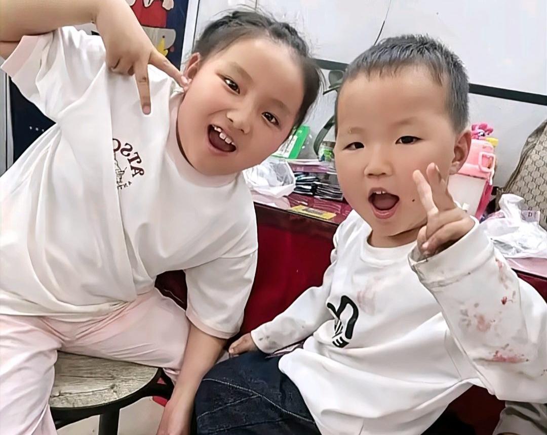 9岁抗癌女孩离世前夜为何反复呼唤妈妈？背后的故事让人泪目。
2月9日，日照市9岁