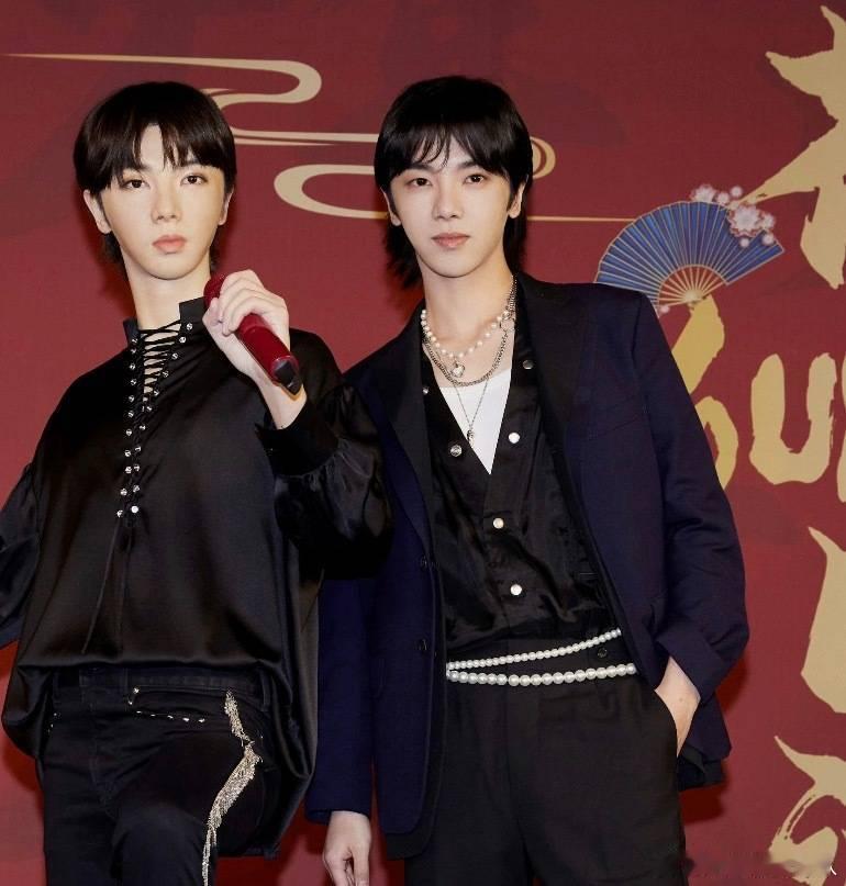 华晨宇入驻香港杜莎夫人蜡像馆 