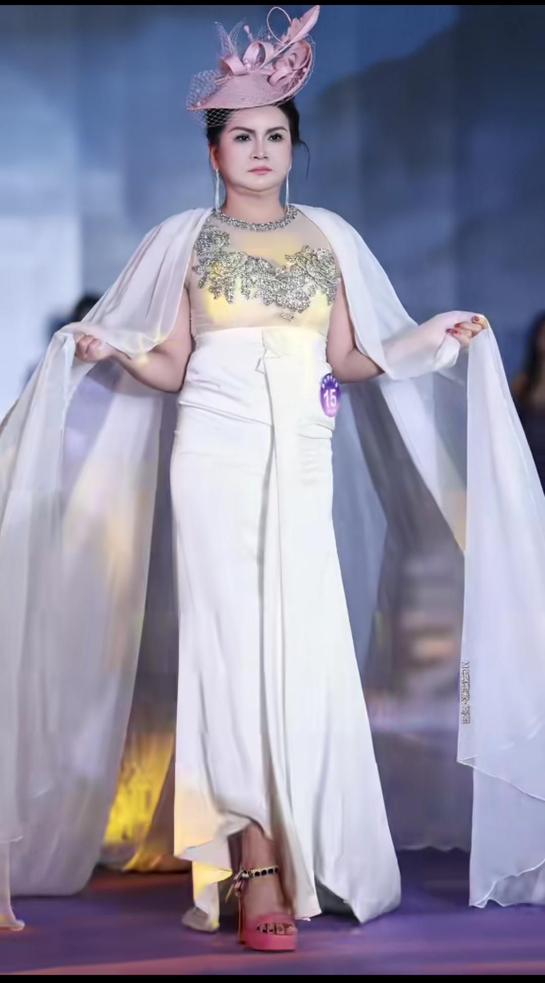 广东模特大赛这波选出的冠军，网友直呼：终于理解为啥说审美多元了，这是把“接地气”