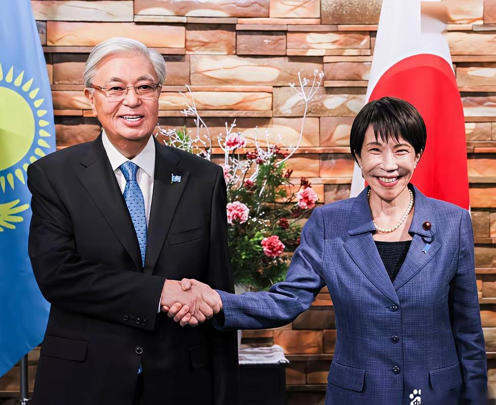 日本邀请中亚五国于12月19日至20日在东京举行首次“中亚+日本”首脑会议。
