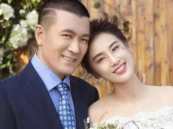黄圣依想要离婚的重要原因是杨子不管孩子，但杨子和前妻陶虹生的女儿杨海润却很维护爸