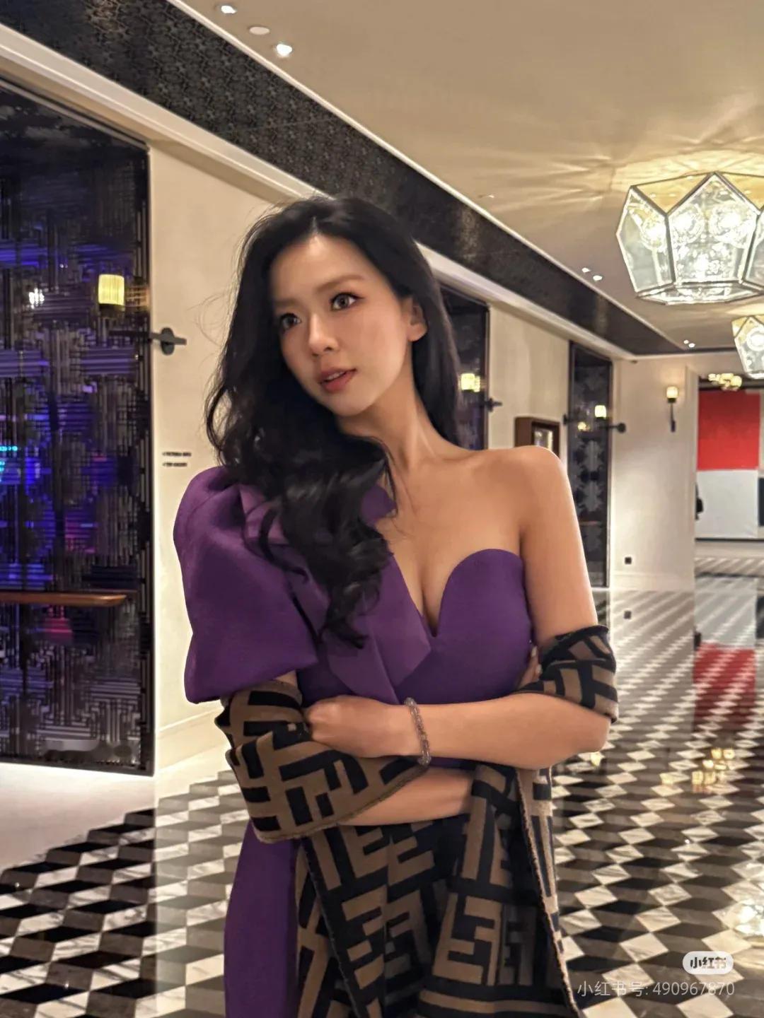 话说近几年有不少TVB的港姐运用自我的社交媒体，从而让自我获得了不少的关注热度与