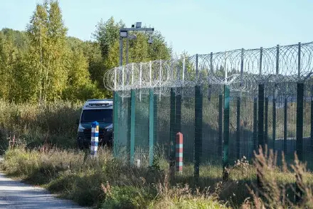 芬兰在芬俄边境建成200公里隔离栏，历时两年完工。这段隔离设施约4.5米高，配备
