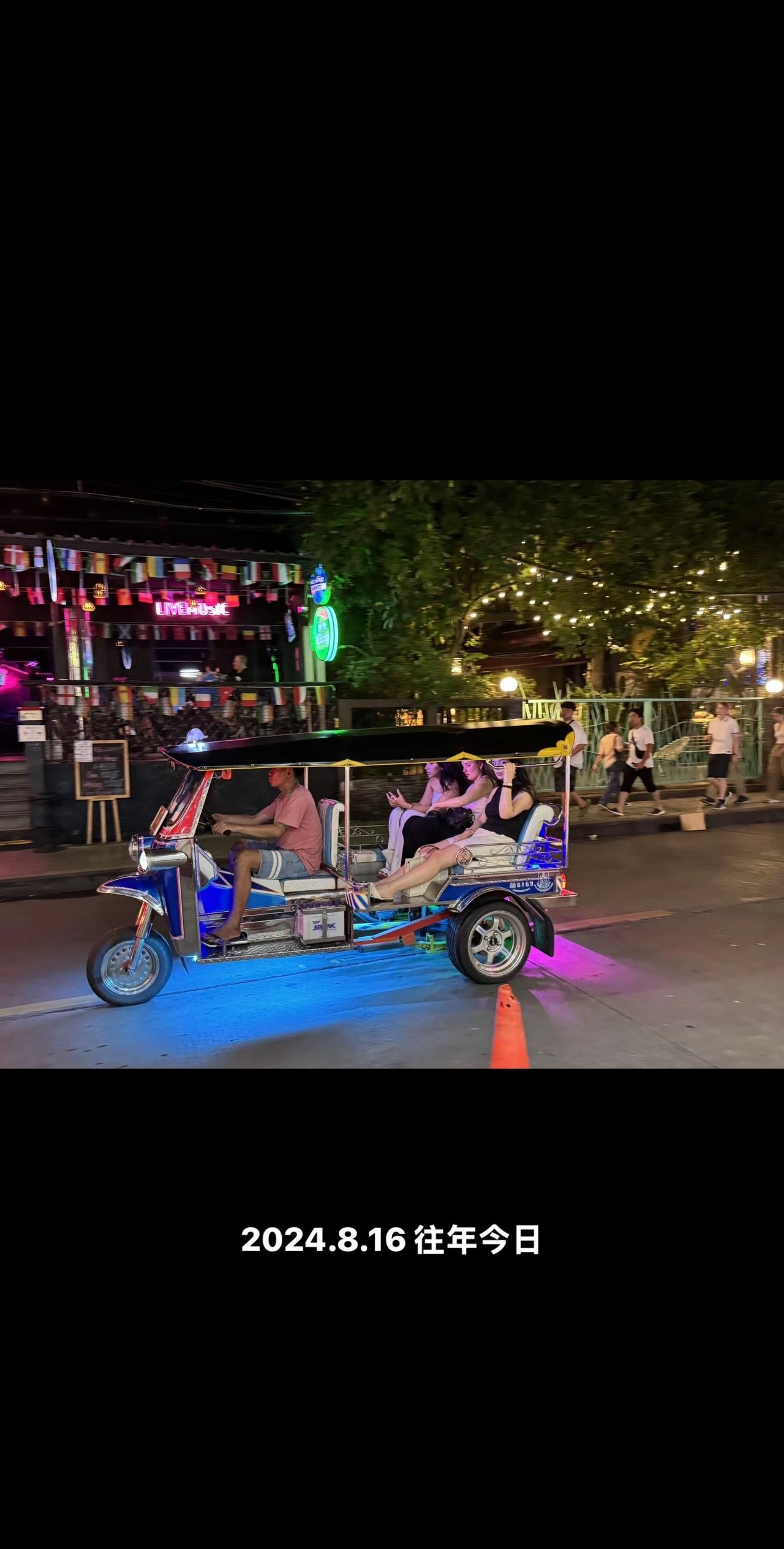 不要质疑自己的付出，这些都是一种累积，一种沉淀，它们会默默铺路，只为让自己成为更