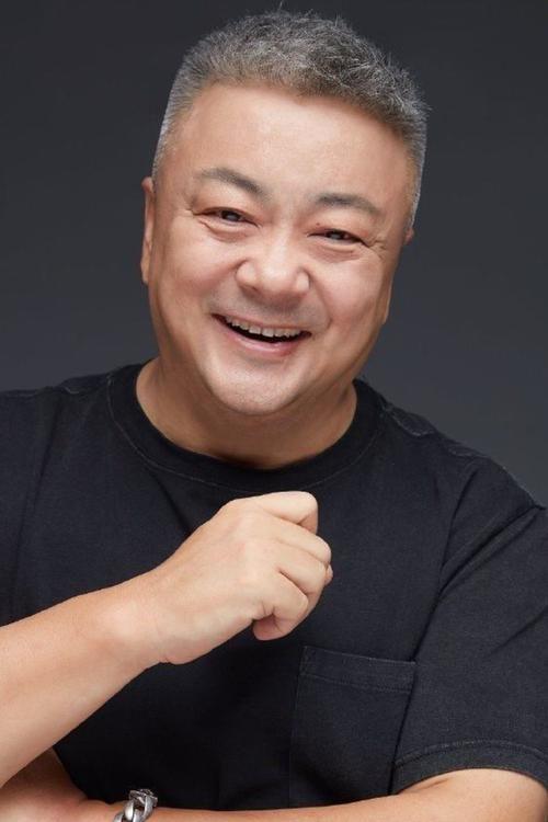 演员沈丹萍说，洪剑涛有一个美丽可爱的太太叫小娟，洪剑涛这么多年对她不离不弃，有一