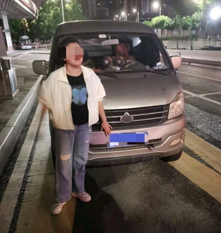 丈夫酒驾“甩锅”让妻子换座顶包，妻子酒精含量竟是丈夫两倍，夫妻二人双双被查这荒唐