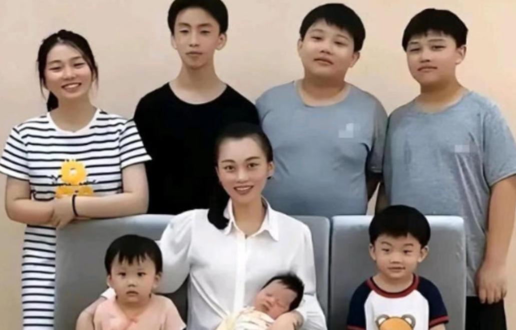 2006年，一个打工妹嫁给了一个北京大学的高材生，就给丈夫使劲生孩子，连续要了7