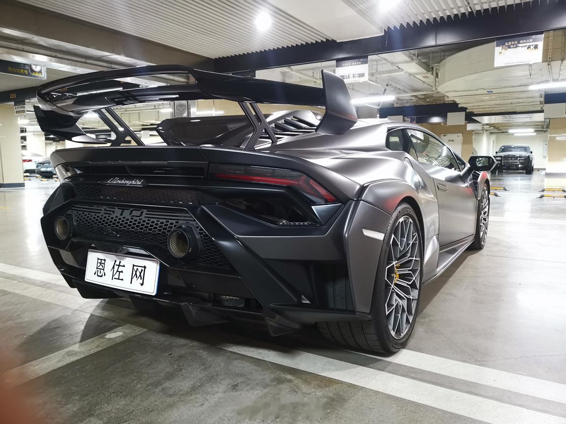 兰博基尼 Huracan STO 