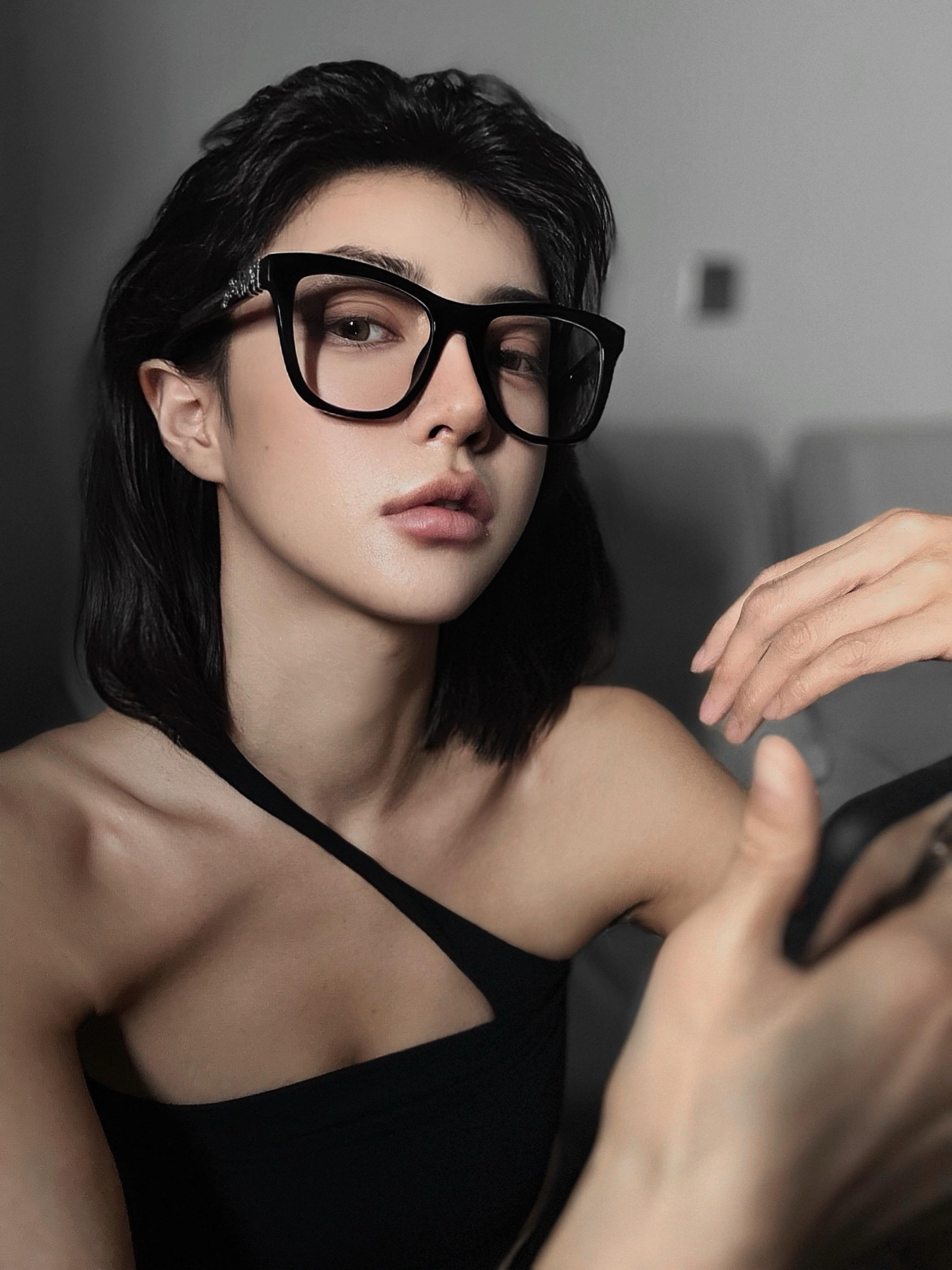 高级感 高颜值眼镜 帅炸了 随意拍