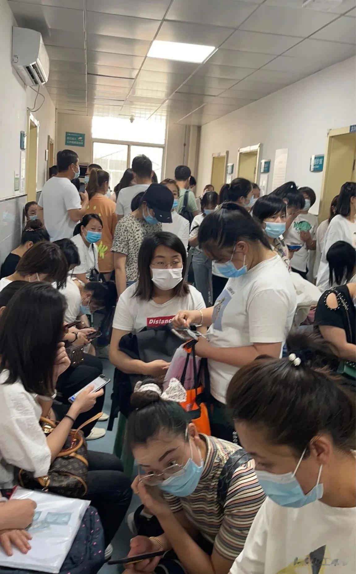 资本有多残忍?老祖宗吃了几千年的猪油，资本一句“三高”导致猪油被抛弃了，一句“致
