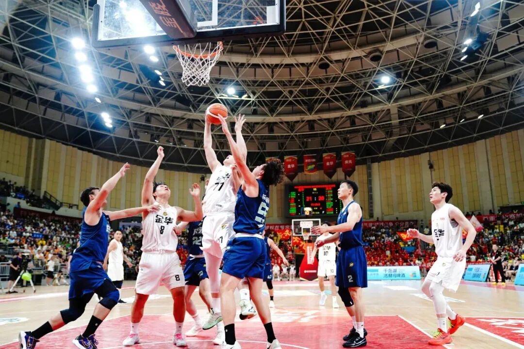 今晚金华队要撒气在庆元头上了！
2连败的金华队遇上14连败的庆元队，会擦出什么样